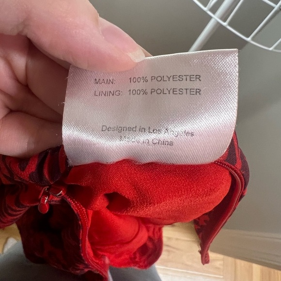 Fame and Partners Women’s Red The Laura Top Wrap Blouse Flutter Sleeves Size 0 - Picture 4 of 7